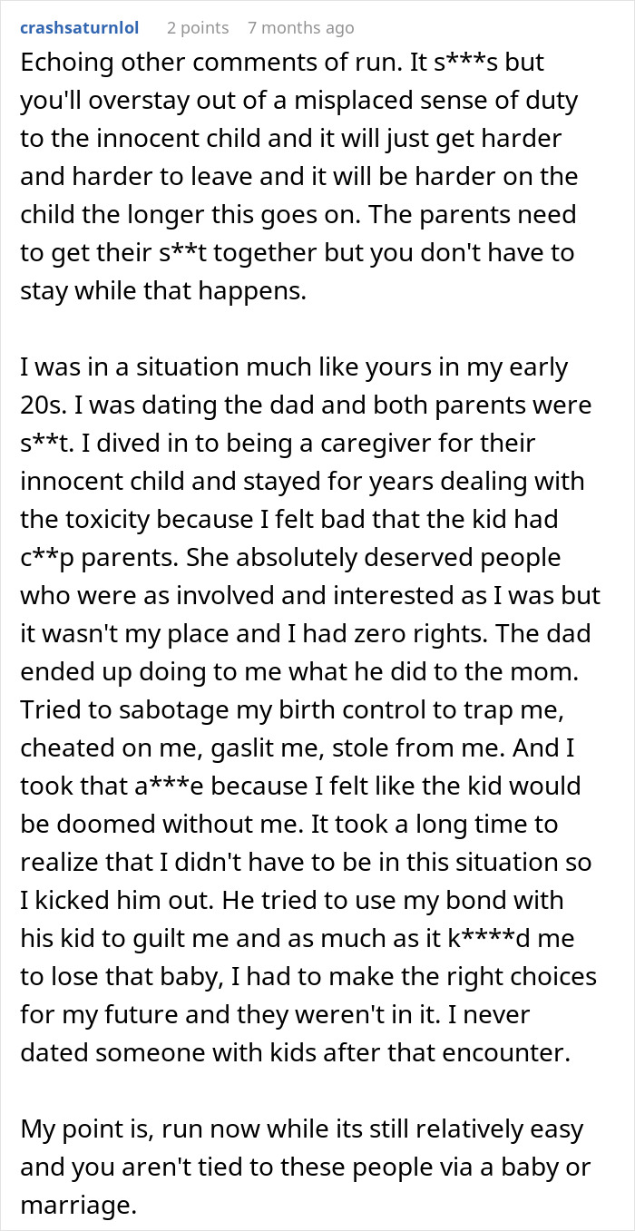 Woman Starts Dating Guy Almost 20 Years Older, Realizes He's Been Hiding A Daughter Woman Starts Dating Guy Almost 20 Years Older, Realizes He's Been Hiding A Daughter
