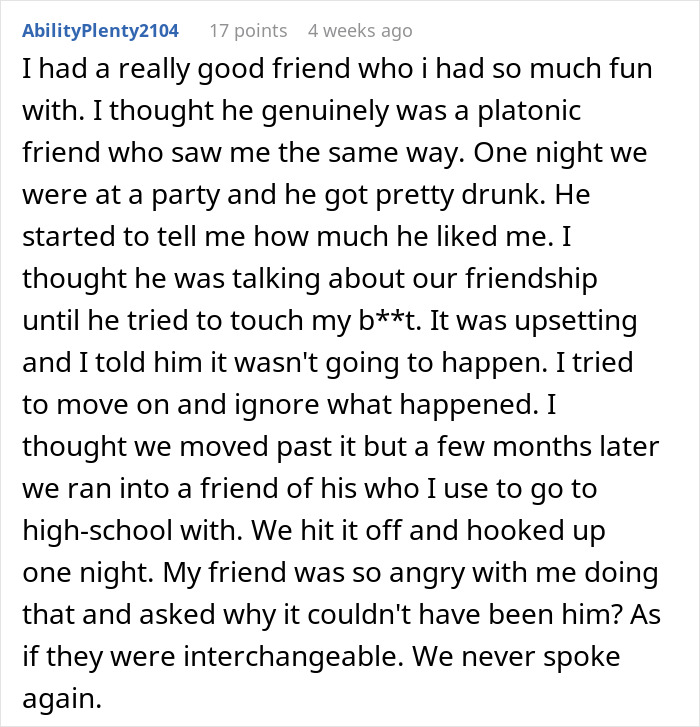 An online response discussing a story where a guy waits to tell his bestie he loves her. An online response discussing a story where a guy waits to tell his bestie he loves her.