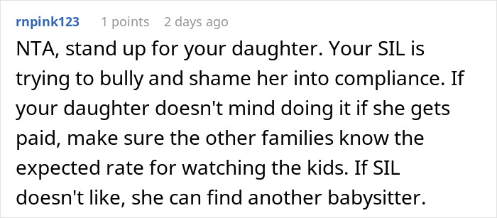 Online comment supporting mom and daughter against an entitled aunt's Halloween invite demands