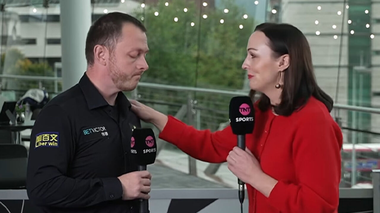 Reporter Praised For Response After Star Breaks Down And Reveals He’s In A “Bad Place” Mid-Interview