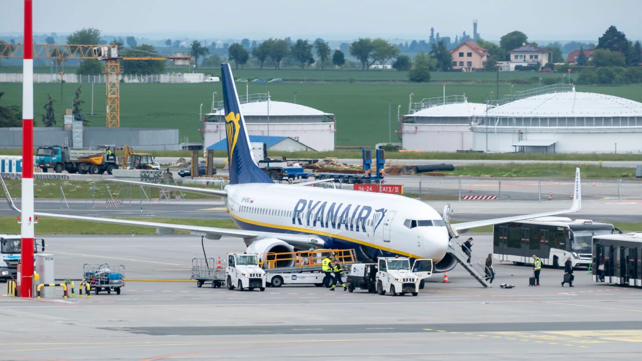 “Most Egregious Airport Gate Change In History”: Airline Blasted Over “Diabolical” Last-Minute Notice