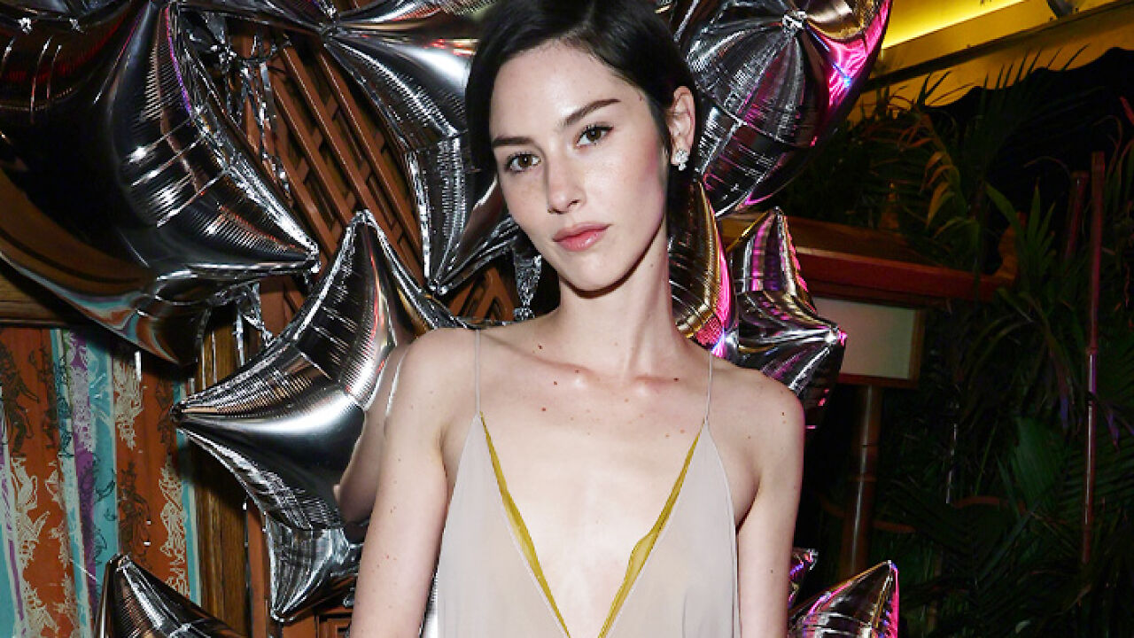 Gracie Abrams’ Transformation At Party Deemed “Concerning” As Fans Fear She’s Victim Of Disturbing Hollywood Trend