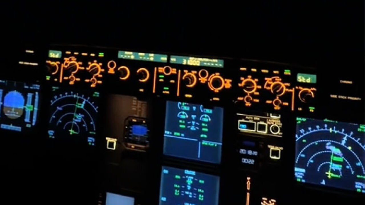 “New Fear Unlocked”: Pilot’s Cockpit Video Shocks Millions As Viewers Discover The Reality Of Nighttime Flying
