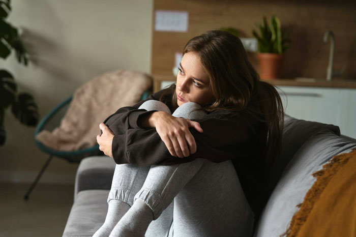 Dad Threatens To Skip Daughter’s Wedding If She Invites Cheater Mom, She’s Fed Up With Their Drama Dad Threatens To Skip Daughter’s Wedding If She Invites Cheater Mom, She’s Fed Up With Their Drama