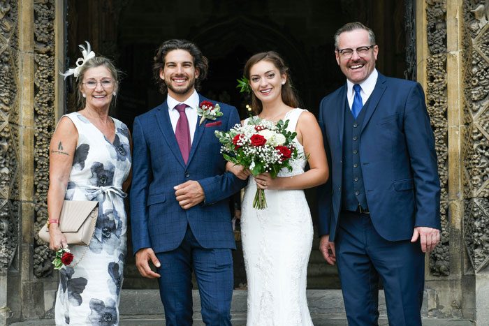 Dad Threatens To Skip Daughter’s Wedding If She Invites Cheater Mom, She’s Fed Up With Their Drama Dad Threatens To Skip Daughter’s Wedding If She Invites Cheater Mom, She’s Fed Up With Their Drama