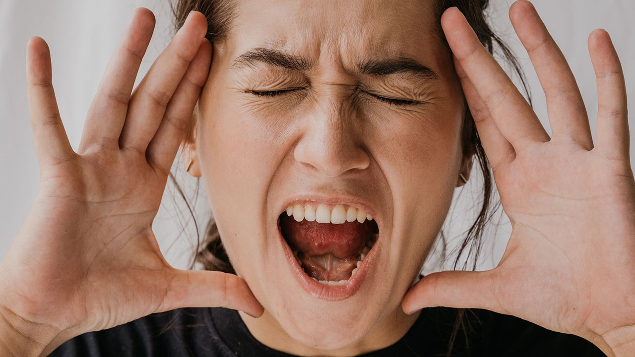 61 Product Reviews That Turned Ordinary Shopping Into An Unexpected Comedy Show