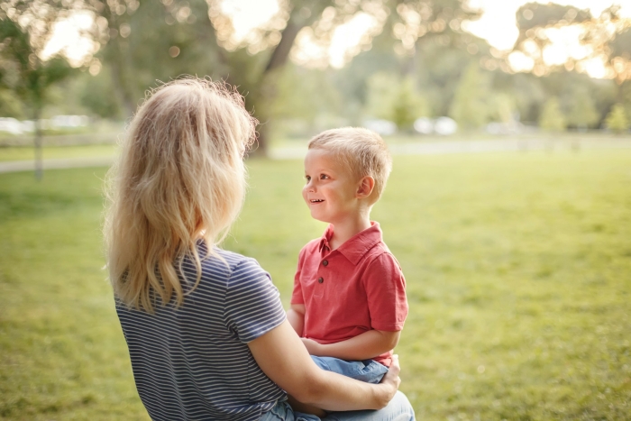 Couple Can't Decide Whether To Have Kids, One Message From A Woman Turns Their Lives Around Couple Can't Decide Whether To Have Kids, One Message From A Woman Turns Their Lives Around