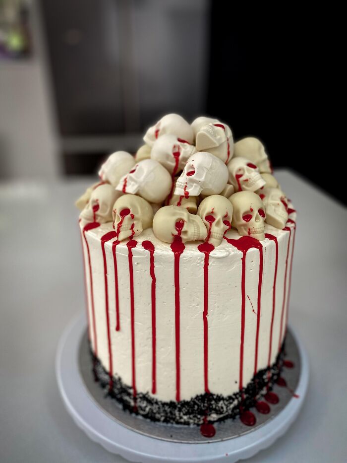 Bloody skull drip cake served as creative Halloween foods for a spooky party