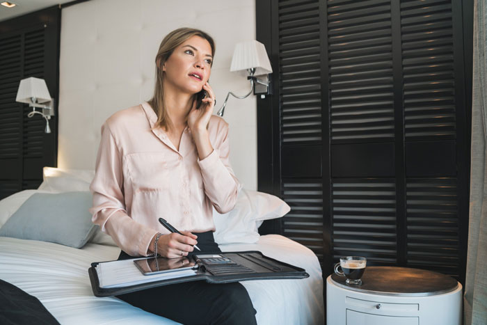 Wife Feels Like A “Trapped Rat In A Cage” During Family Visits, Husband Claims He Had No Idea Wife Feels Like A “Trapped Rat In A Cage” During Family Visits, Husband Claims He Had No Idea