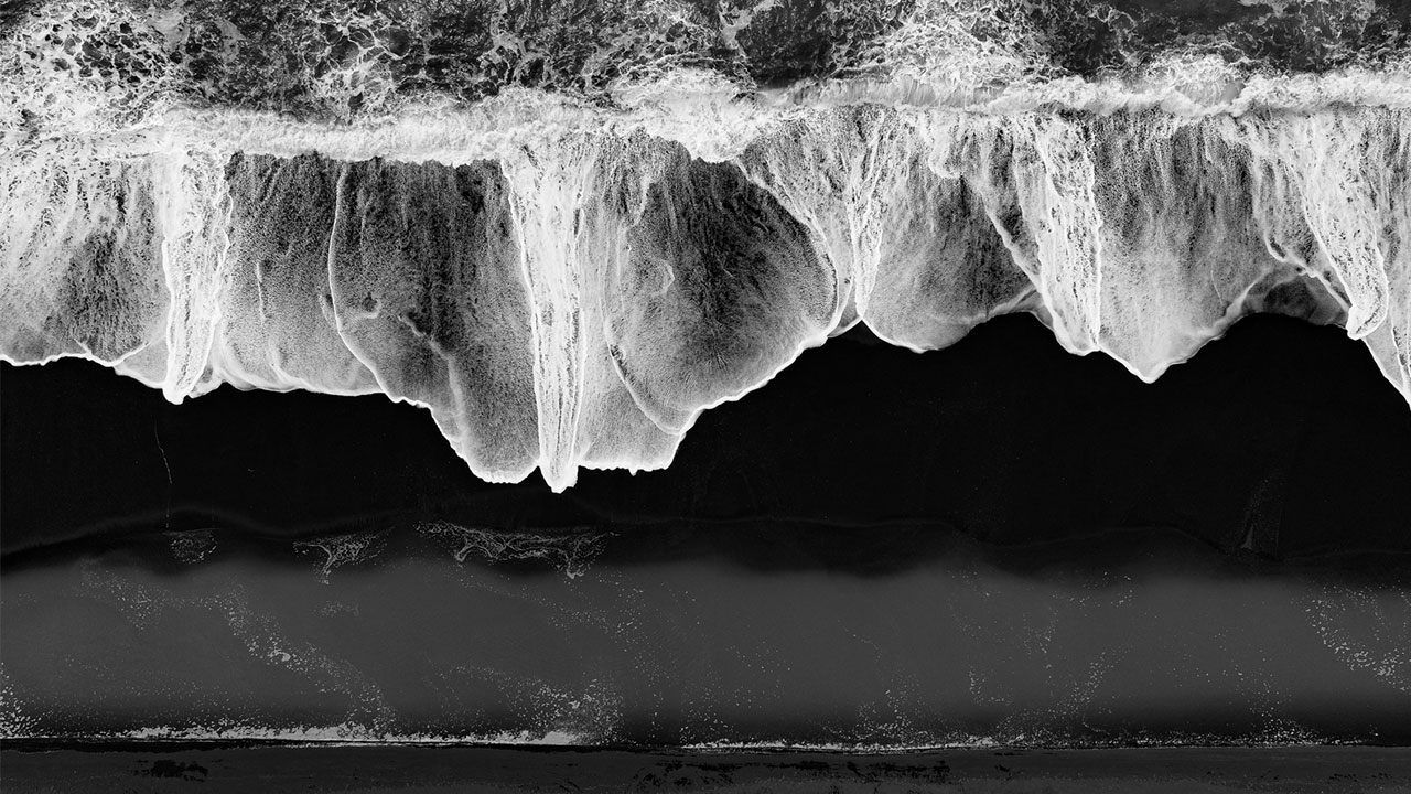 19 Photos Of Iceland’s Most Unforgiving Coastline By Vilhelm Gunnarsson