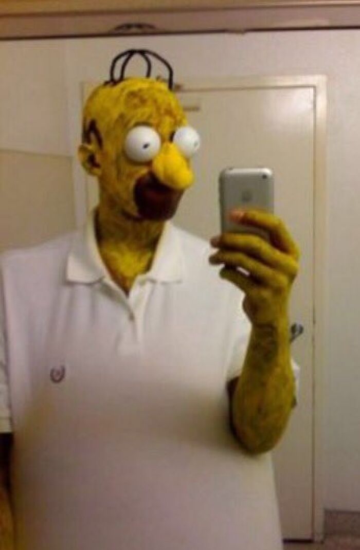 Funny low budget Homer Simpson Halloween costume fail mirror selfie