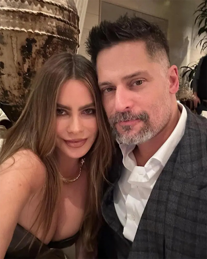 Sofia Vergara and Joe Manganiello posing for a selfie together