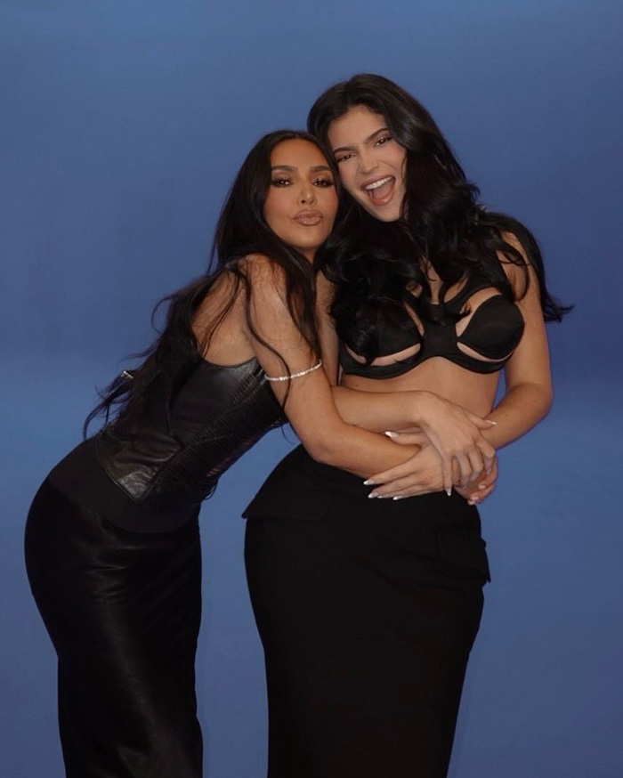Kim Kardashian Shares Jack O' Lantern Of Kylie And Timothée And Everyone Is Calling Out Awkward Detail Kim Kardashian Shares Jack O' Lantern Of Kylie And Timothée And Everyone Is Calling Out Awkward Detail