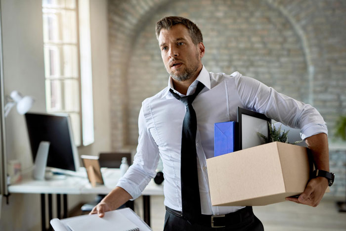 Boss Throws Loyal IT Guy Under The Bus For A New Manager Who Barely Knows The Job