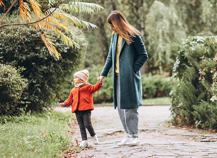 Woman Lashes Out At Parents Who Can Only Help One Of Their Daughters And They Don’t Choose Her