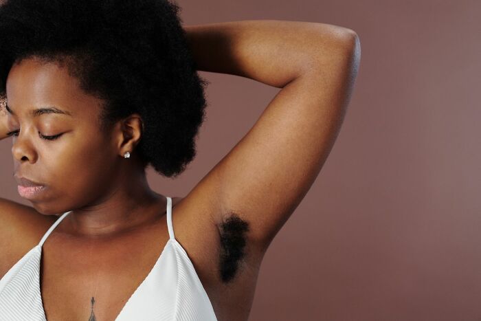 82 Things In Female Behavior, Typical And Not, That Other Women Find Gross And Inappropriate
