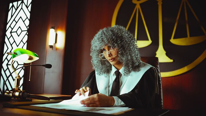 38 Times Lawyers Witnessed A Moment When Someone Messed Up So Bad, It Was Impossible To Save Them