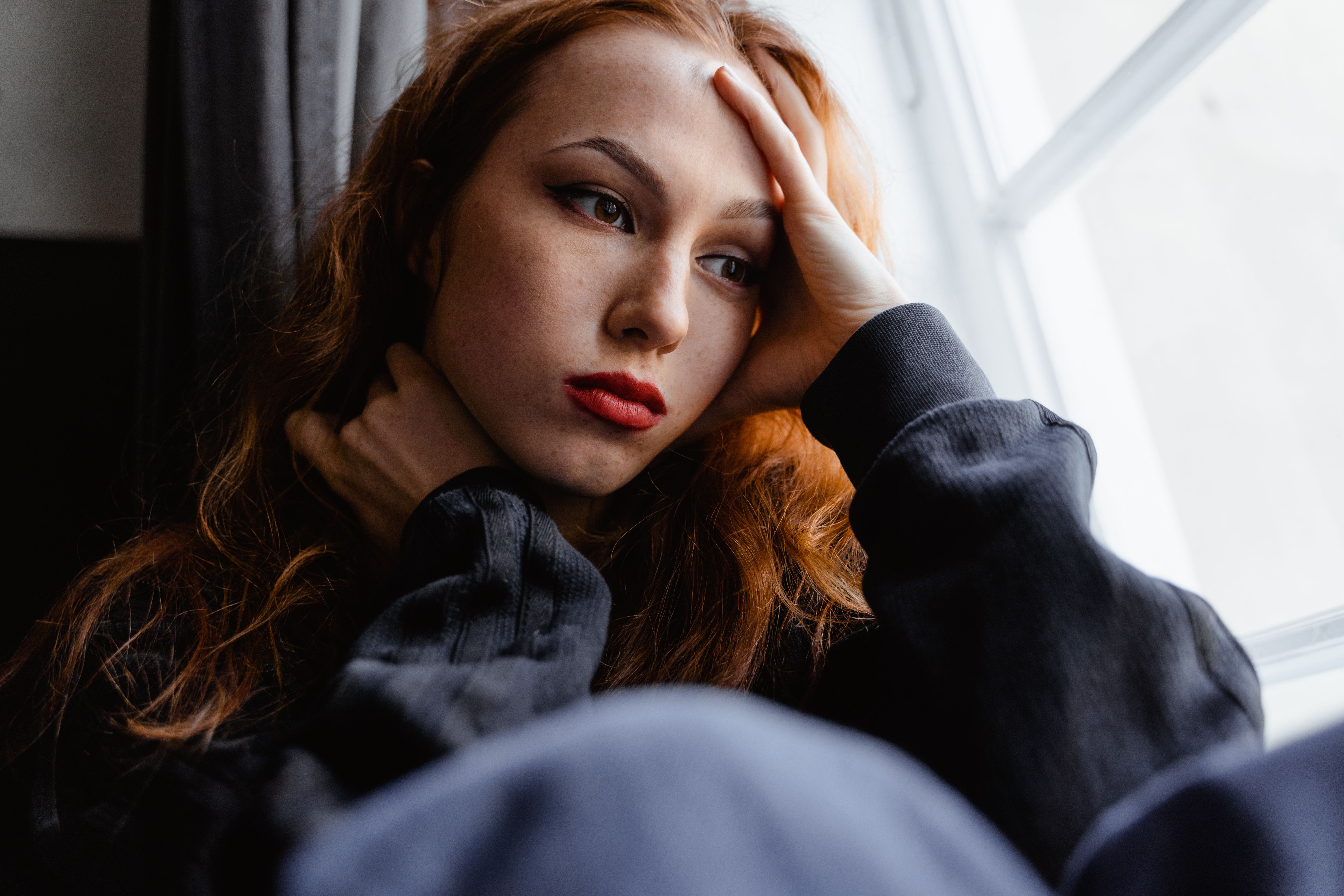 Twin Sister Goes Out Of Her Way To Seduce Every Single Boyfriend Woman Has Twin Sister Goes Out Of Her Way To Seduce Every Single Boyfriend Woman Has