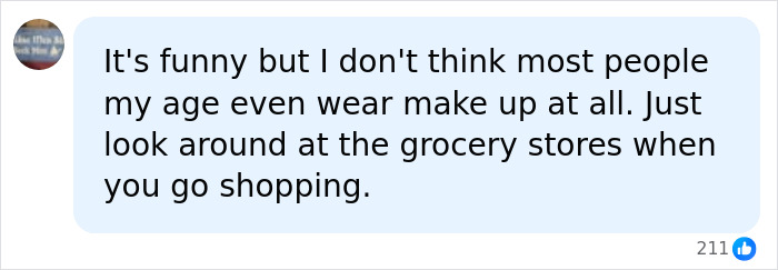 A user comment discussing makeup-free looks in public after Pink received cruel comments online.