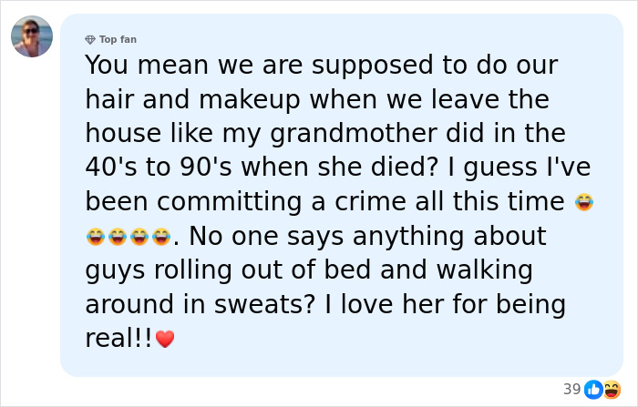 Facebook comment supporting singer Pink makeup-free photo, praising her for being real despite public expectations.