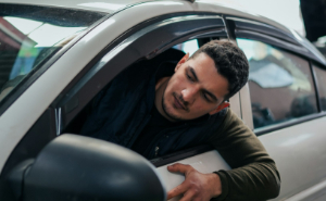 Woman Blocks Student’s Car Claiming “It’s Just 5 Minutes,” Then Faces Petty Revenge From Him