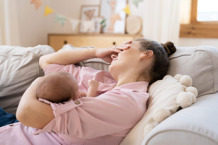 Sis Comes To Aid Postpartum Mom With Household Chores, BIL Says Wife Should Handle It Herself