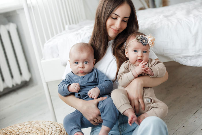 Sis Comes To Aid Postpartum Mom With Household Chores, BIL Says Wife Should Handle It Herself