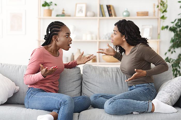 Pregnant Sister Furious That Woman Won't Take Her And Her 6 Kids In Pregnant Sister Furious That Woman Won't Take Her And Her 6 Kids In
