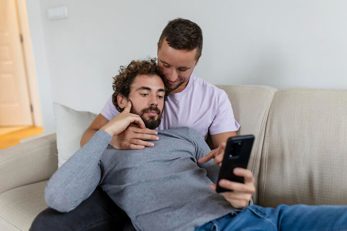 Guy Finds Out What His Parents Have Been Saying About Him For Years: "You Ruined Our Lives" Guy Finds Out What His Parents Have Been Saying About Him For Years: "You Ruined Our Lives"