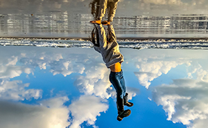 “Imagine What You Could Do With A Real Camera”: This Artist Proved iPhones Were Enough (27 Pics)
