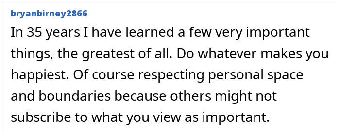 A online comment discussing personal space and boundaries regarding a Domme experience. A online comment discussing personal space and boundaries regarding a Domme experience.