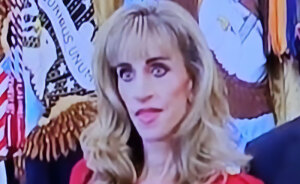 After Susan Dell’s Viral Transformation, Conservative Woman Slams ‘MAGA Face’ Trend In Trump’s Circle
