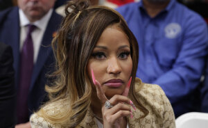 “She Can Barely Move”: Nicki Minaj Sparks Concern As People Notice Her Unusual Walk At Trump Rally