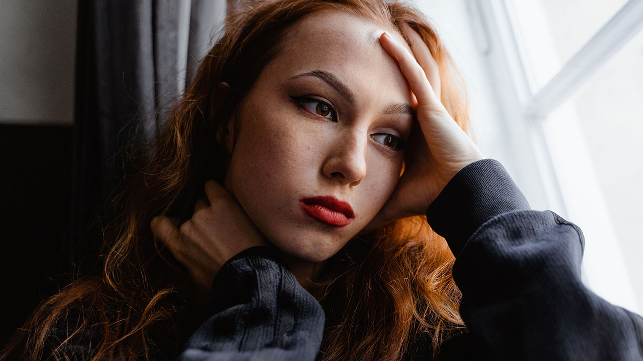 Twin Sister Goes Out Of Her Way To Seduce Every Single Boyfriend Woman Has