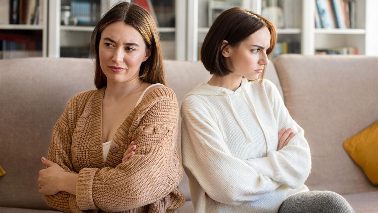 Sister Makes Sure Everyone Knows How Much She Doesn’t Like Kids, Is Still Shocked Family Resents That