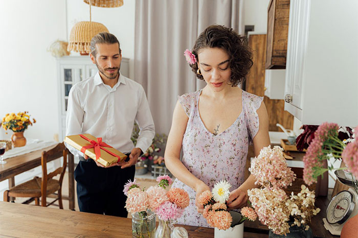 Wife Realizes Husband Is Cheating With Men, Doesn't Do Anything About It Until He Takes It Too Far Wife Realizes Husband Is Cheating With Men, Doesn't Do Anything About It Until He Takes It Too Far