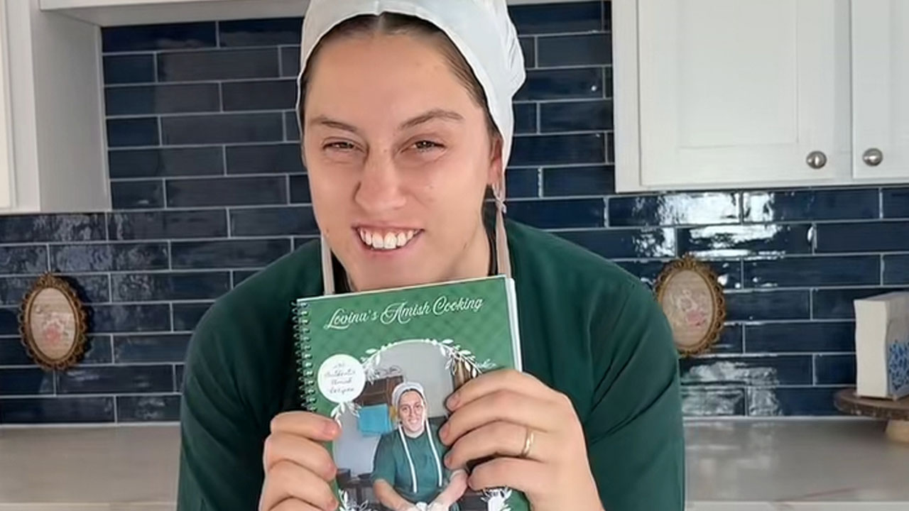 Lovina Zook Never Used A Phone Growing Up Amish, Now She Has Millions Of Online Fans