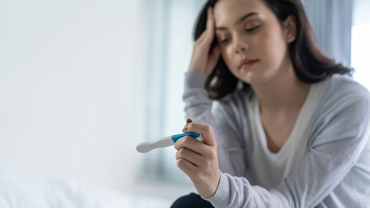 Wife Puts Positive Pregnancy Test In Mailbox As A Surprise For Husband After She Found Out His Secrets
