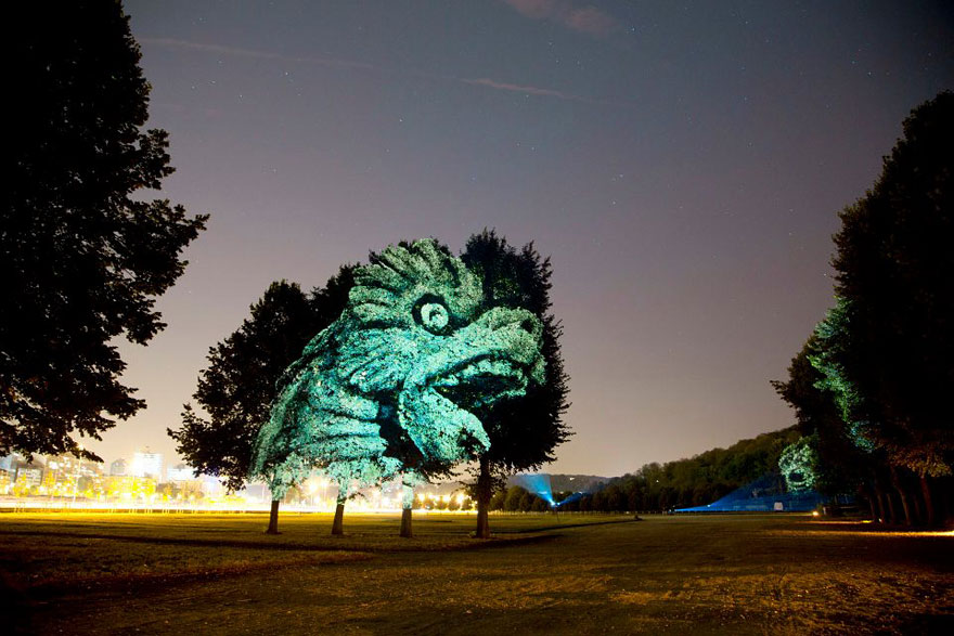 Haunting 3D Projections on Trees by Clement Briend