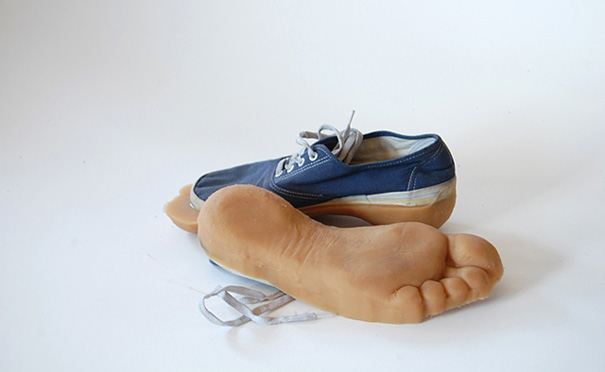 animal footprint shoes
