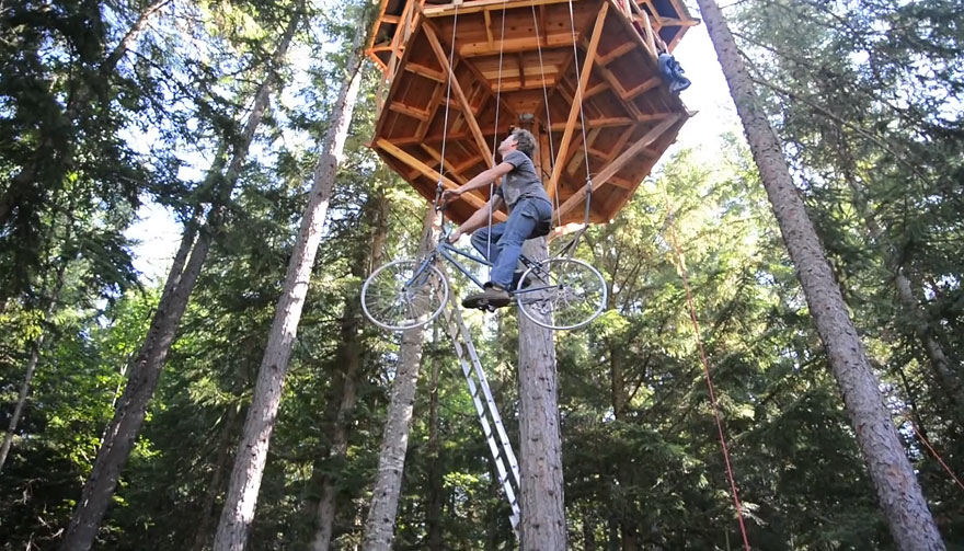 Guy Turns His Old Bike Into Pedal-Powered Treehouse Elevator