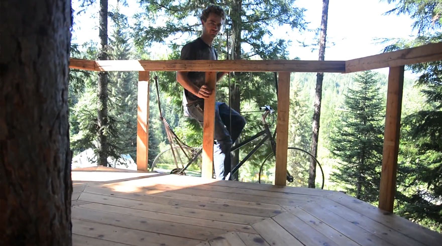 Guy Turns His Old Bike Into Pedal-Powered Treehouse Elevator