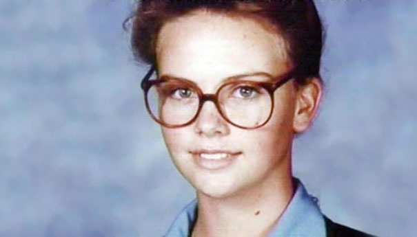 Celebrities When They Were Young (22 pics)