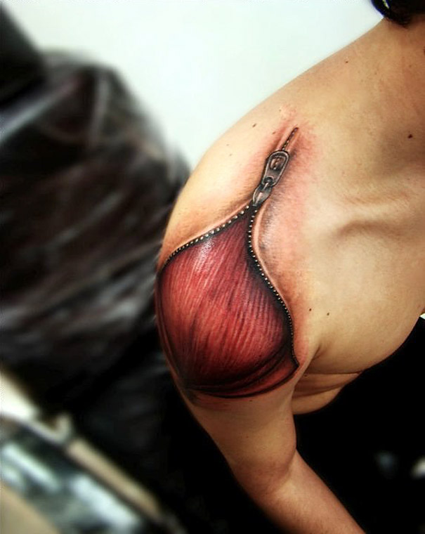 Creepily Realistic Tattoos by Yomico Moreno