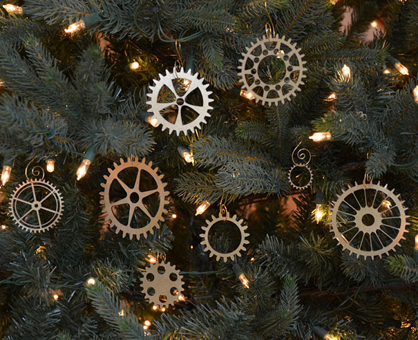 20 Creative DIY Christmas Ornament Ideas