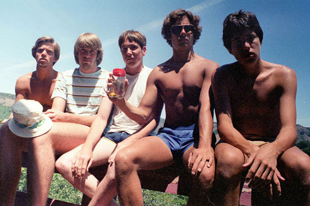 Five Friends Take Same Photo for 30 Years