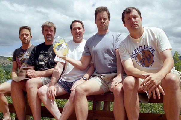 Five Friends Take Same Photo for 30 Years