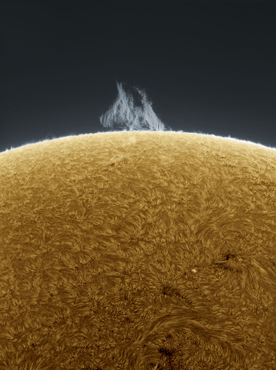 Man Takes Stunning Hi-Res Photographs of the Sun in His Backyard