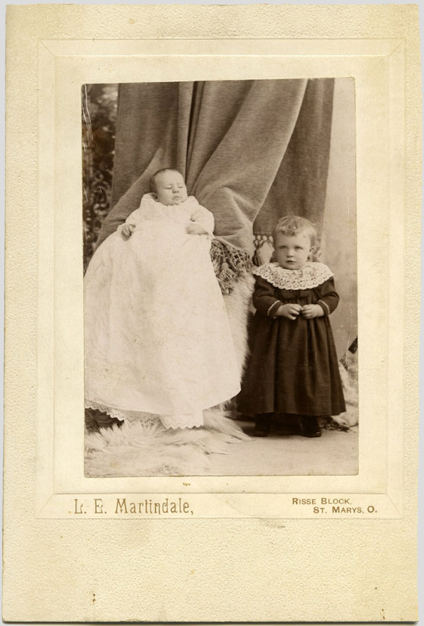 Hidden Mothers: Spooky Photographs of Victorian Babies Held by Their Mothers