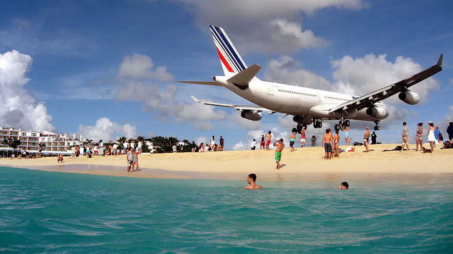 Extreme Plane Landings at Maho Beach, Saint Martin